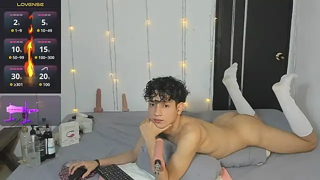 Snapshot of Benjamin_Buster chatting on October 9, 7:57 am Benjamin Buster online show from October 9, 7:57 am