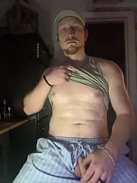 bigred0808 online show from March 1, 5:29 am