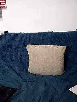 latinmartin73 online show from March 12, 12:42 am