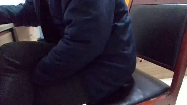 huzi518 online show from April 4, 3:42 pm