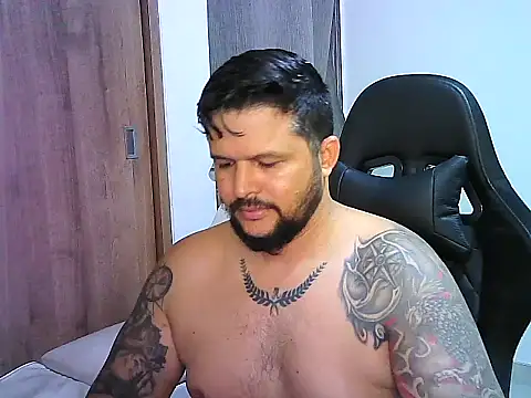 tupapito00 online show from April 7, 11:38 pm