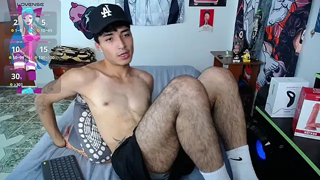 Snapshot of dylan_fun18 chatting on March 18, 6:50 pm dylan fun18 online show from March 18, 6:50 pm