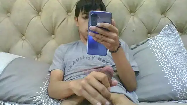 danuel23 online show from December 14, 4:20 pm