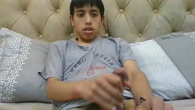 danuel23 online show from December 11, 8:05 pm