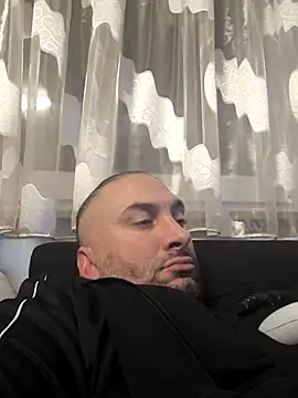 Snapshot of NewyorkDimi chatting on October 16, 12:18 am NewyorkDimi online show from October 16, 12:18 am