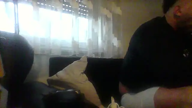 Snapshot of NewyorkDimi chatting on December 29, 7:28 am NewyorkDimi online show from December 29, 7:28 am