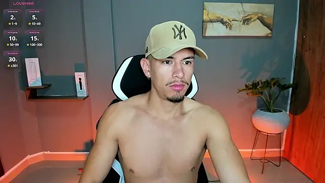 Aaronfox x online show from March 23, 9:59 am