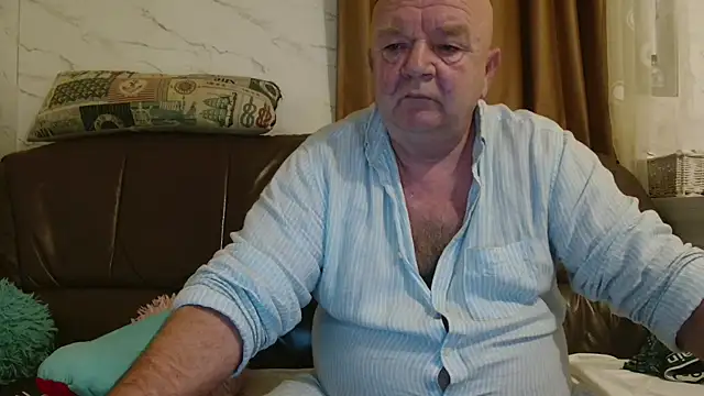 fullballs6 online show from February 8, 3:01 am