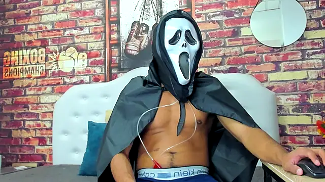 Snapshot of Derek_Lustfordx chatting on October 15, 12:24 pm Derek Lustfordx online show from October 15, 12:24 pm