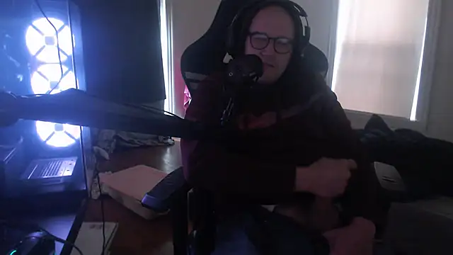 chicostick413 online show from October 23, 2:20 pm