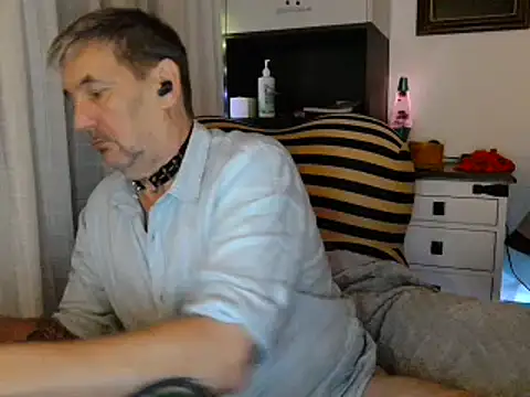 Snapshot of ChunkyMonkey007 chatting on December 4, 2:48 pm ChunkyMonkey007 online show from December 4, 2:48 pm