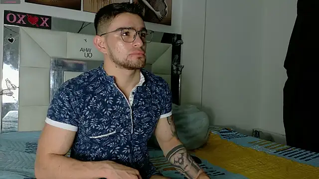 Sexy Alejandro  online show from February 19, 11:17 am