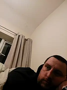 Snapshot of HE-M123 chatting on December 3, 4:50 pm HE-M123 online show from December 3, 4:50 pm