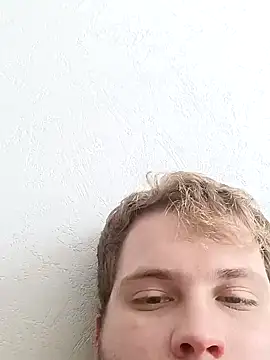 Snapshot of Sexebon01 chatting on December 18, 12:40 pm Sexebon01 online show from December 18, 12:40 pm