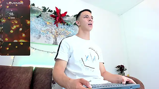 Samuel Up online show from January 3, 8:01 pm