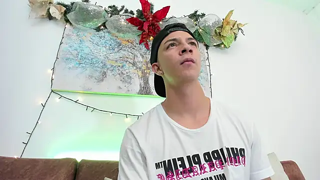 Samuel Up online show from December 27, 8:07 pm