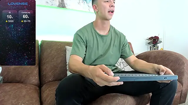 Samuel Up online show from January 9, 7:50 pm