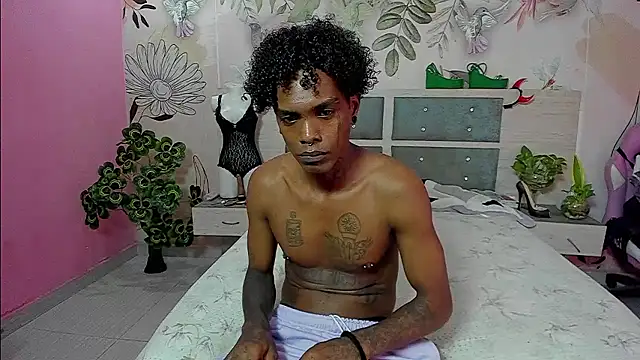 bigblackhotx1 online show from January 5, 8:34 pm