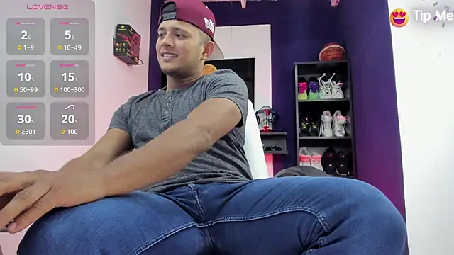 Marcos garcias online show from September 14, 2:46 am