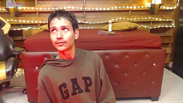 andy staar online show from April 16, 7:36 pm