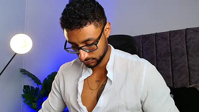 LiamGarcia1 online show from October 16, 2:14 pm