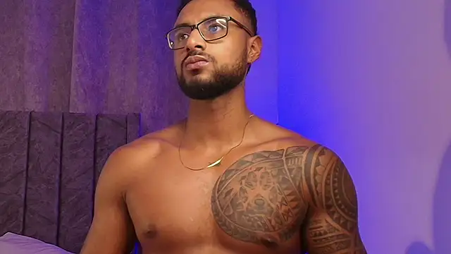 LiamGarcia1 online show from February 9, 11:57 pm