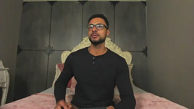 LiamGarcia1 online show from October 13, 11:49 am