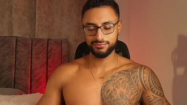 LiamGarcia1 online show from February 15, 12:38 am