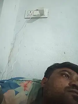 pintuS40 online show from March 11, 11:26 pm