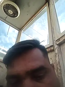 pintuS40 online show from January 5, 10:53 am