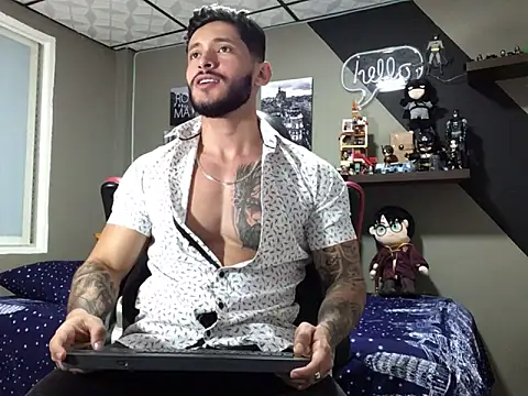 marcel crawford96 online show from December 15, 1:11 pm