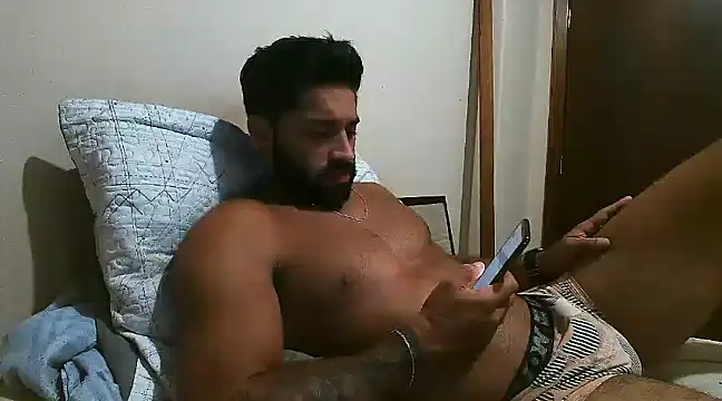 Snapshot of macho_fit chatting on January 13, 1:45 am macho fit online show from January 13, 1:45 am