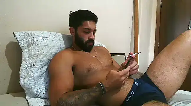 Snapshot of macho_fit chatting on January 15, 2:13 pm macho fit online show from January 15, 2:13 pm