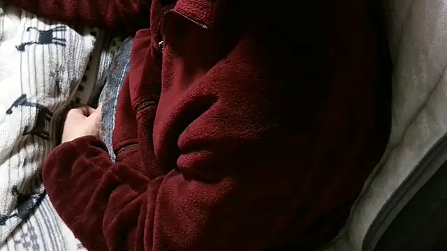 cinnabar red online show from April 5, 4:25 pm