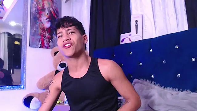 Sexys Boys Hot1 online show from October 24, 1:40 am