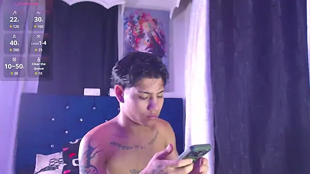 Sexys Boys Hot1 online show from December 14, 1:56 am