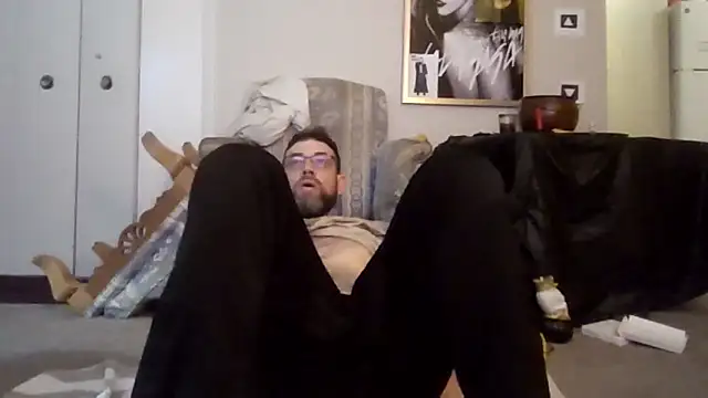 rickydickyskull online show from December 15, 11:35 pm