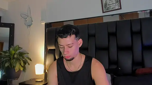 Snapshot of JadeSmiith_ chatting on September 10, 10:52 pm JadeSmiith online show from September 10, 10:52 pm