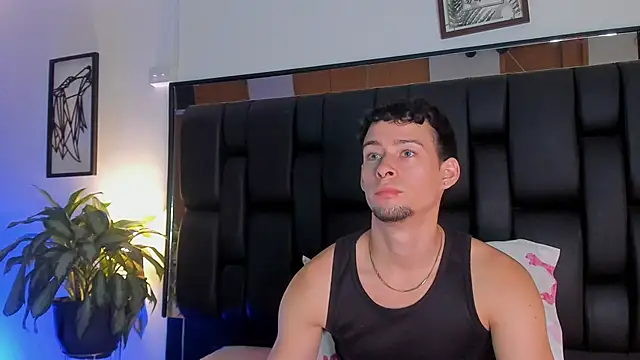 JadeSmiith  online show from November 27, 10:57 pm