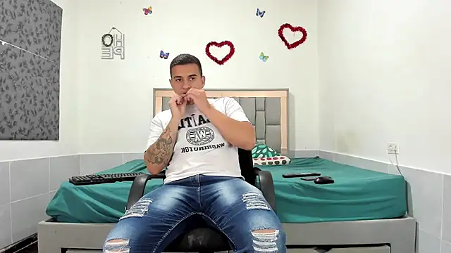 simookeler online show from October 19, 1:43 am