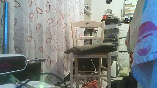 cyril020202 online show from February 23, 11:34 am