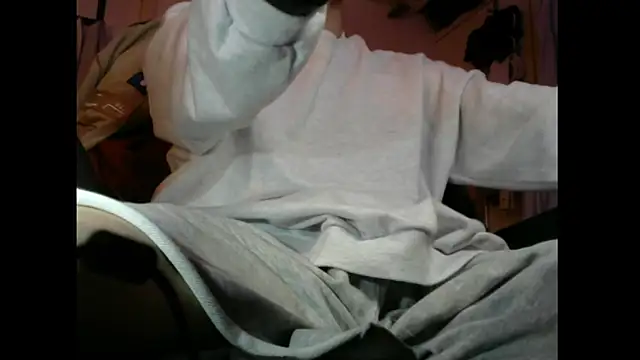 Ray175oo online show from December 5, 6:26 pm