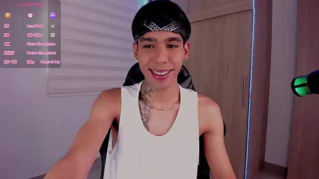 aldrinwhite online show from January 25, 4:24 pm