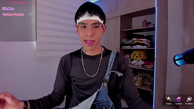 aldrinwhite online show from February 2, 2:24 pm