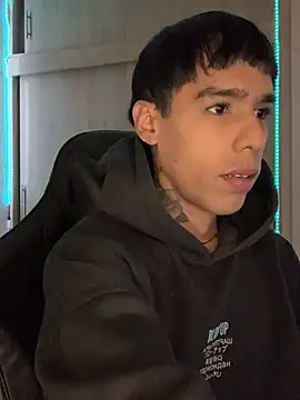 aldrinwhite online show from January 19, 1:12 pm