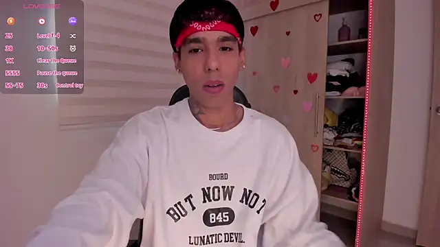 aldrinwhite online show from February 14, 3:15 pm