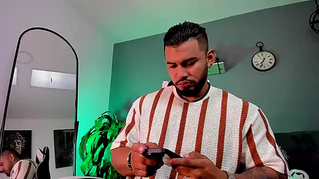 jaxon colton online show from December 4, 12:36 pm