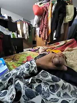 Snapshot of Ssdhaka11 chatting on December 13, 7:21 pm Ssdhaka11 online show from December 13, 7:21 pm