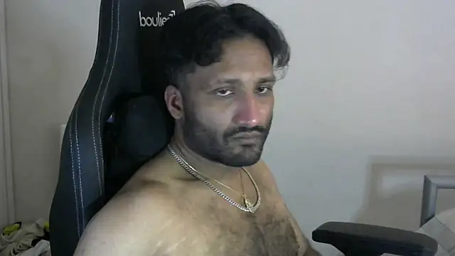 Snapshot of shadthebiguy chatting on March 14, 12:40 pm shadthebiguy online show from March 14, 12:40 pm