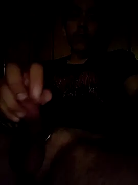 Snapshot of johnnyyyahh chatting on October 10, 11:26 am johnnyyyahh online show from October 10, 11:26 am